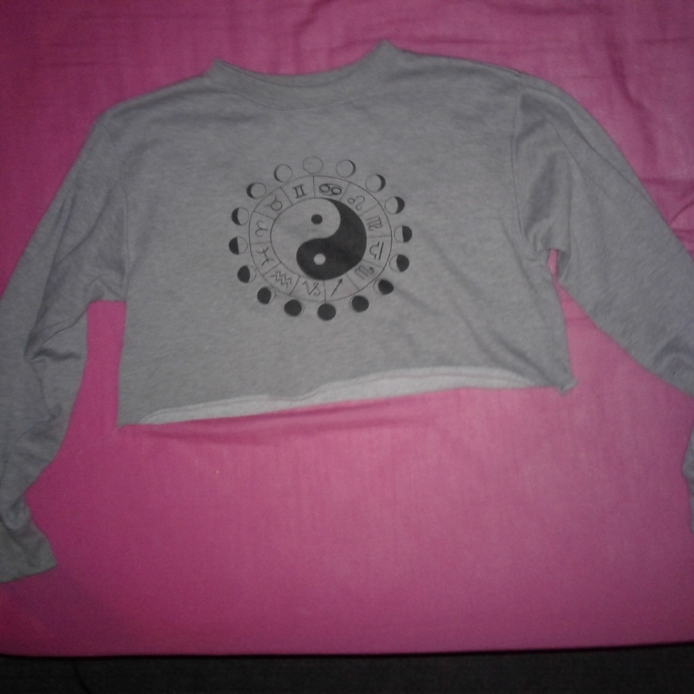 Yin Yang crop sweatshirt